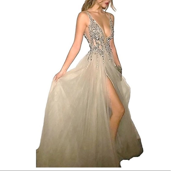 Gala dress - Picture 2 of 6